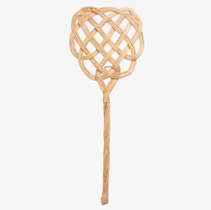 Tapette à tapis en osier