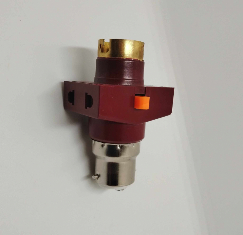 Douilles voleuse à baïonnette B22