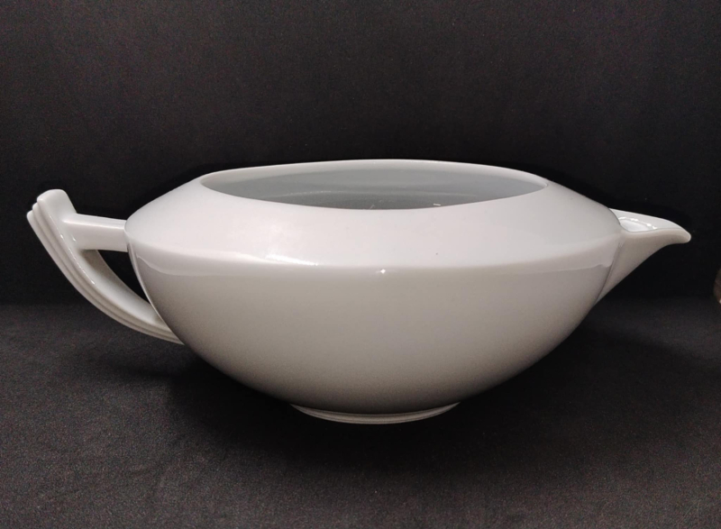 Saucière en porcelaine